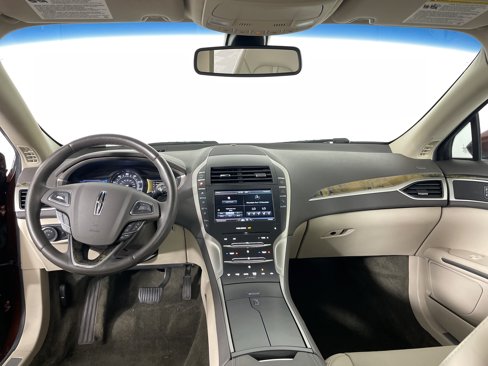 Used 2016 Lincoln MKZ Hybrid image 27