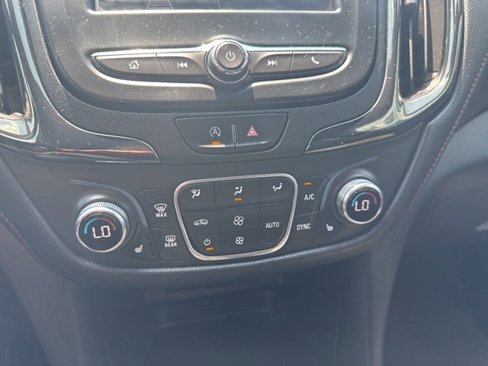 Certified 2022 Chevrolet Equinox RS image 19