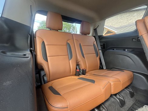 Used 2019 GMC Acadia SLT image 18