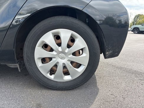 Used 2013 Toyota Prius C Four image 12