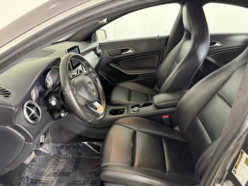 Used 2016 Mercedes-Benz CLA 250 image 13
