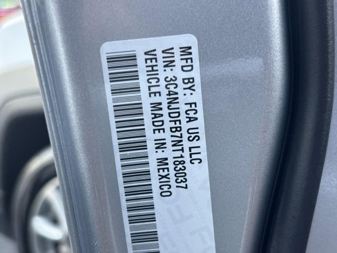 Used 2022 Jeep Compass Latitude w/ Sun and Sound Group image 28
