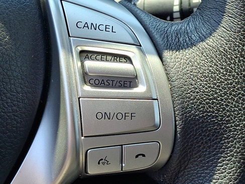 Used 2016 Nissan Rogue SL w/ SL Premium Package image 24