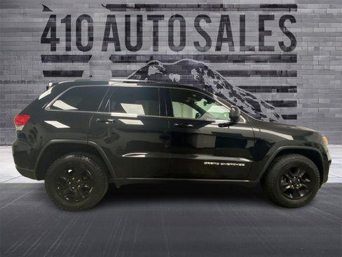 Used 2015 Jeep Grand Cherokee Laredo w/ Quick Order Package 23E image 2
