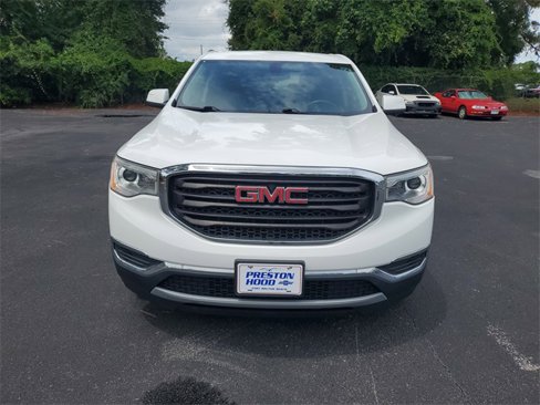 Used 2017 GMC Acadia SLE image 2