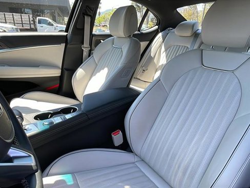 Used 2025 Genesis G70 2.5T w/ Sport Prestige Package image 15