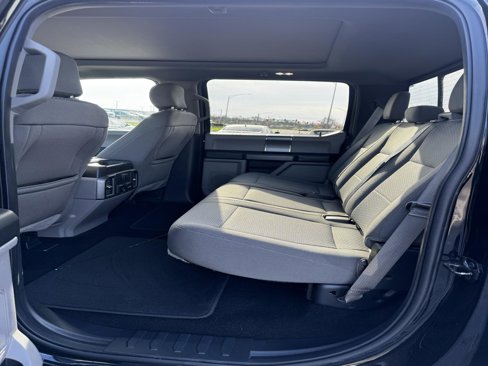 Used 2018 Ford F150 XLT w/ Equipment Group 302A Luxury image 28
