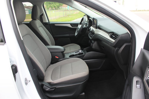 Used 2022 Ford Escape SE image 43