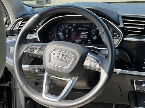 Certified 2022 Audi Q3 2.0T Premium Plus w/ Premium Plus Package image 19