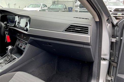 Used 2024 Volkswagen Jetta S image 15