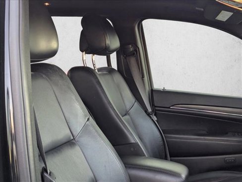 Used 2020 Jeep Grand Cherokee Limited image 20