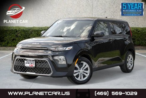 Used 2022 Kia Soul LX image 1