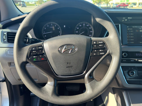 Used 2017 Hyundai Sonata SE image 17