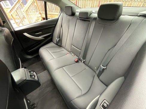 Used 2016 BMW 320i Sedan image 28