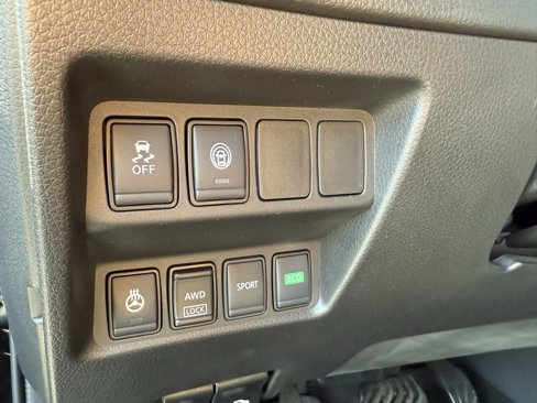 Used 2020 Nissan Rogue Sport SV w/ All-Weather Package image 21
