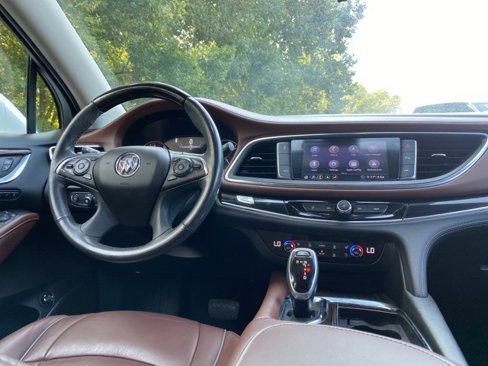 Used 2020 Buick Enclave Avenir w/ Avenir Technology Package image 27