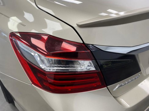Used 2016 Honda Accord LX image 13