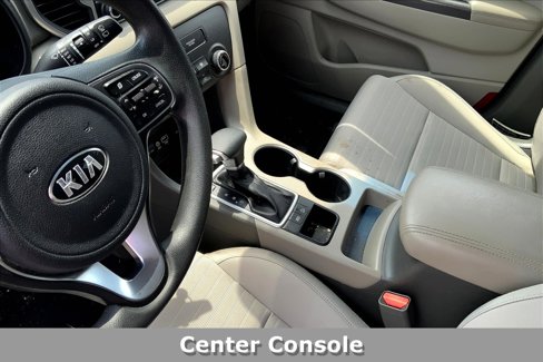 Used 2018 Kia Sportage LX image 18