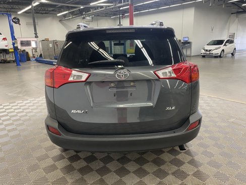 Used 2015 Toyota RAV4 XLE image 6