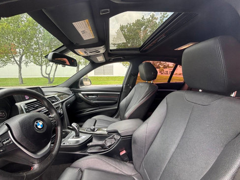 Used 2018 BMW 330i xDrive Sedan w/ Convenience Package image 9