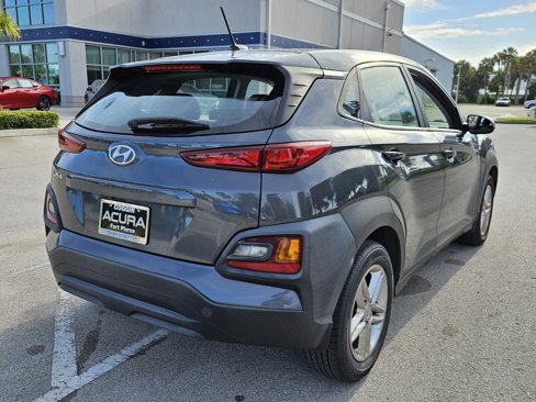 Used 2021 Hyundai Kona SE image 5