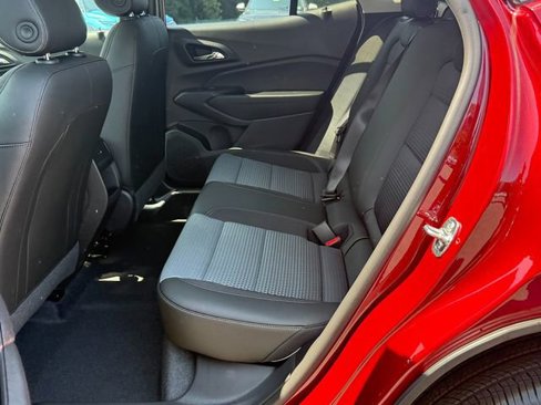 New 2025 Chevrolet Trax LT w/ Driver Confidence Package image 19
