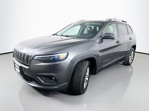 Used 2019 Jeep Cherokee Latitude Plus w/ Comfort/Convenience Group image 3