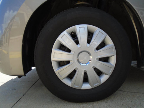 Used 2012 Nissan Quest S image 29