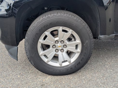 Used 2022 Chevrolet Colorado LT w/ LT Convenience Package image 9
