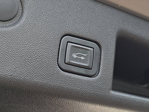 Used 2018 Chevrolet Equinox LT image 29