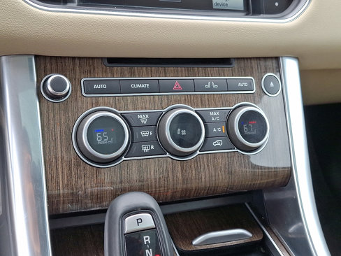 Used 2016 Land Rover Range Rover Sport HSE image 16