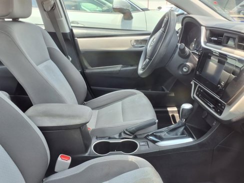 Used 2019 Toyota Corolla LE image 9