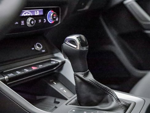 New 2025 Audi Q3 2.0T Premium image 26