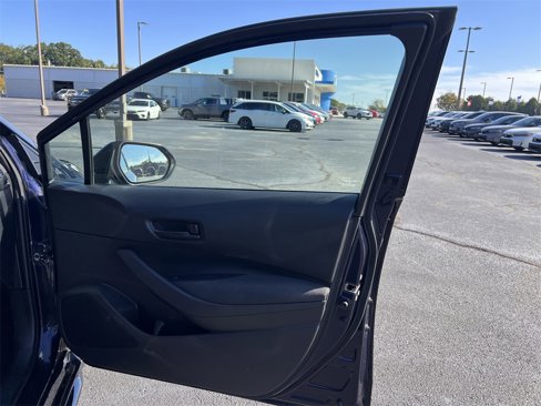 Used 2023 Toyota Corolla LE image 15