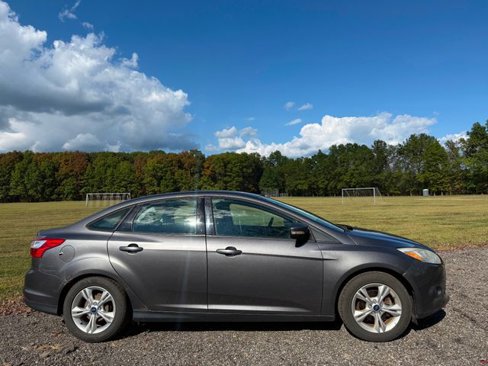 Used 2014 Ford Focus SE image 5