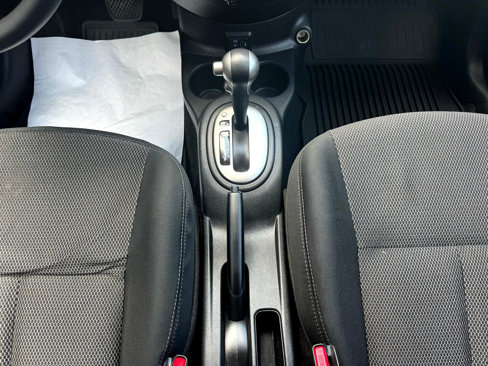 Used 2019 Nissan Versa SV image 14