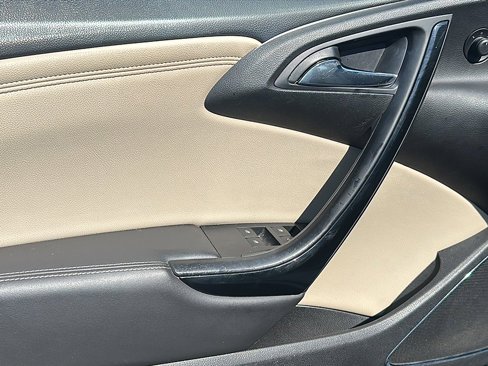 Used 2016 Buick Cascada Premium image 17