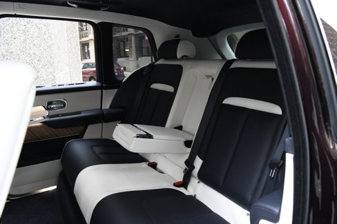 New 2025 Rolls-Royce Cullinan image 11