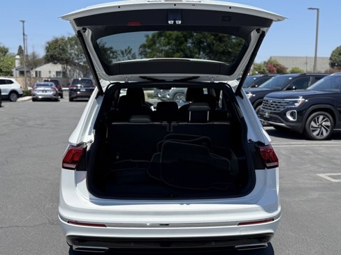 Used 2019 Volkswagen Tiguan SEL R-Line image 13