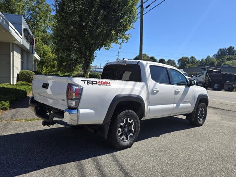Used 2021 Toyota Tacoma TRD Off-Road image 3