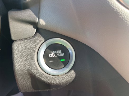 Used 2019 Chevrolet Equinox LS w/ LS Convenience Package image 25