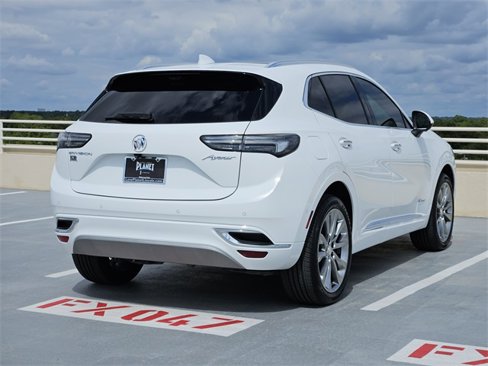 Used 2021 Buick Envision Avenir w/ Technology Package II image 7