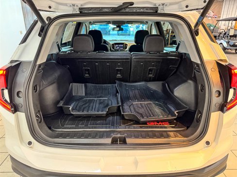 Certified 2022 GMC Terrain SLE w/ Driver Convenience Package image 22