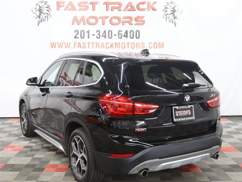 Used 2018 BMW X1 xDrive28i image 4