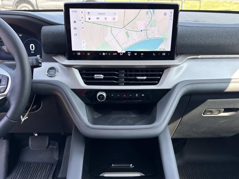 New 2025 Ford Explorer Active image 11