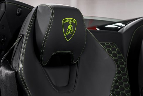 Used 2023 Lamborghini Huracan EVO image 34