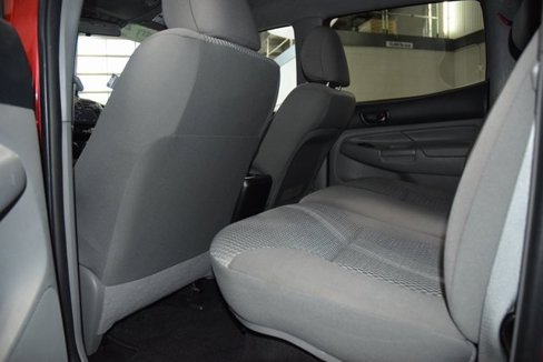 Used 2013 Toyota Tacoma PreRunner image 36