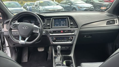 Used 2018 Hyundai Sonata Sport w/ Tech Package 05 image 12