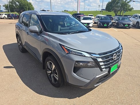Certified 2024 Nissan Rogue SL image 34