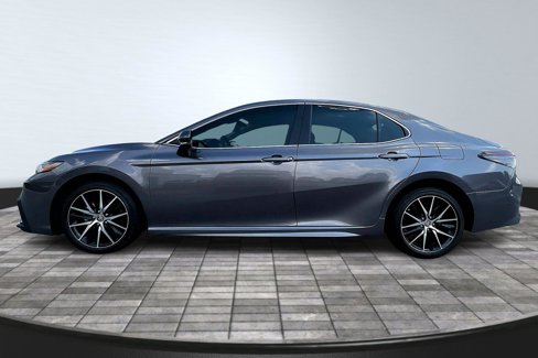 Used 2024 Toyota Camry SE image 15